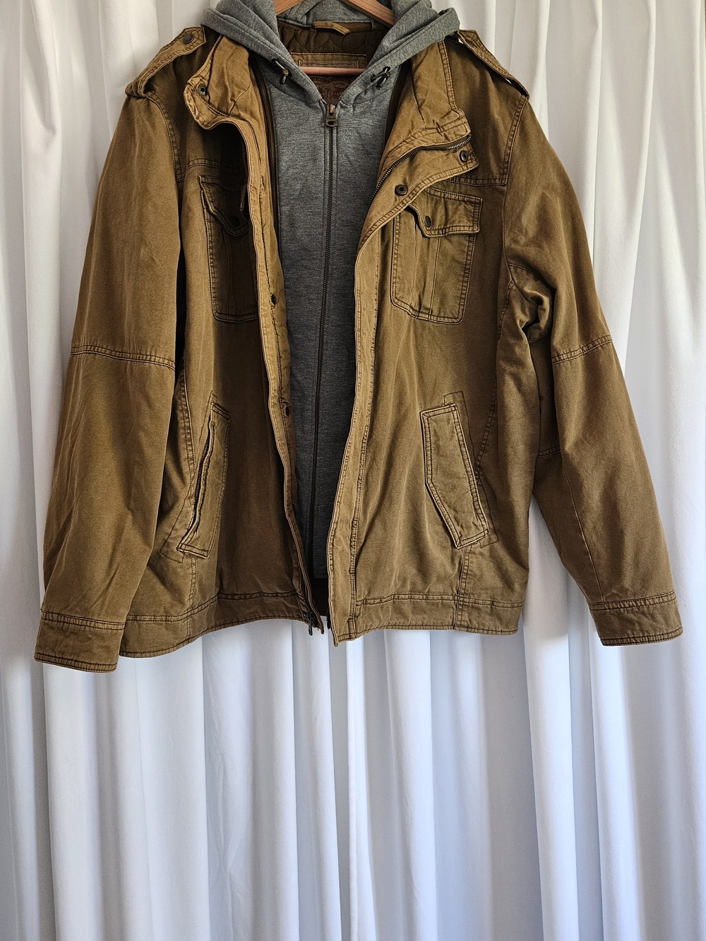 Levi's Men's Hooded Trucker Jacket in Brown & Gray